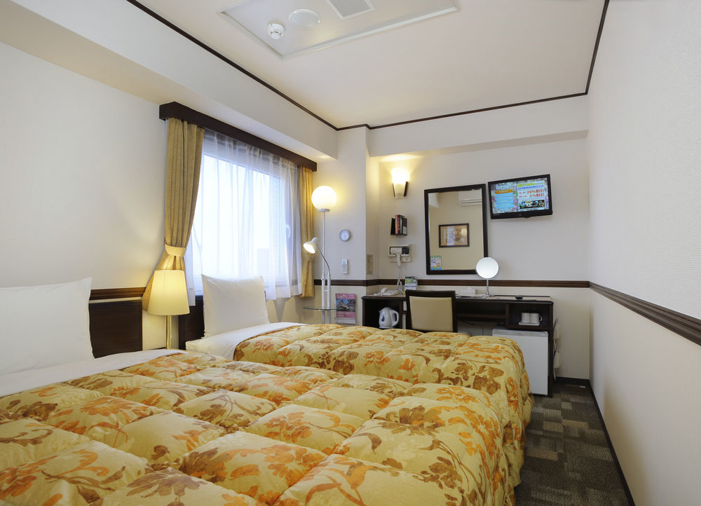 Toyoko Inn Yokohama-Sen Fuchinobe-Eki Minami-Guchi Sagamihara Exterior photo